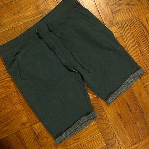 Jachs men’s shorts size M